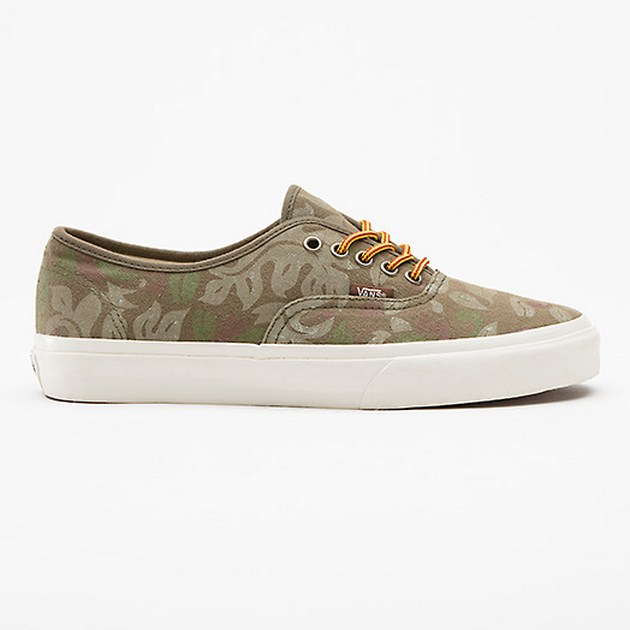 Vans California-Chukka and Authentic-Floral Camo Pack (Wiosna 2013)-1