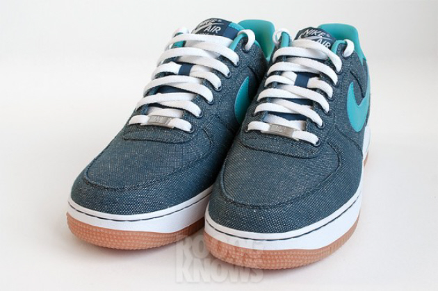 nike-air-force-1-low-canvas-summer-2013-05-570x379