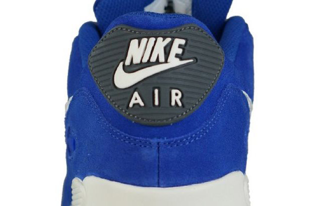 537384-402 Nike Air Max 90 Essential–Hyper Blue Suede-3