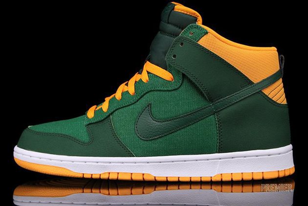 317982-303 Nike Dunk High-Court Green-Gorge Green-Vivid Orange-3