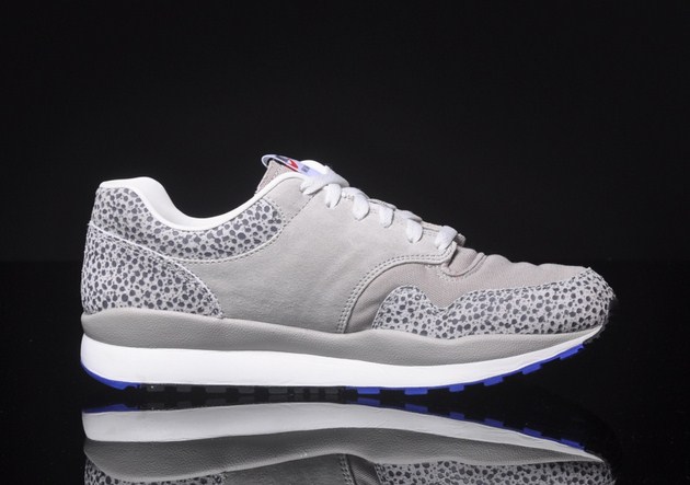 525245-040 Nike Air Safari Vintage-Classic Stone-Anthracite-Light Bone-3