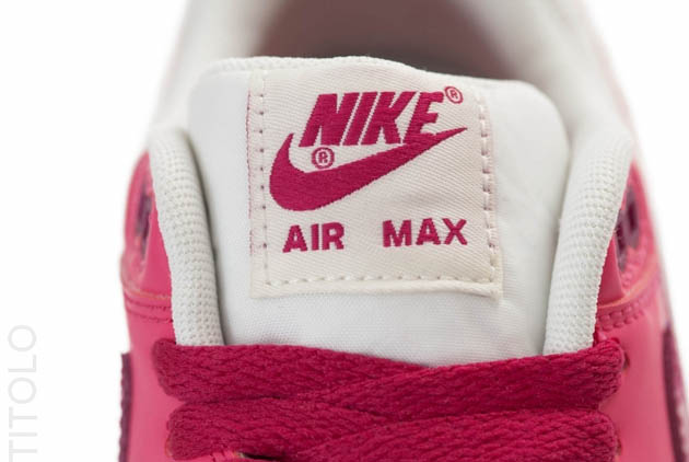 555284-104 Nike Wmns Air Max 1 Vintage-Sail-Sport Fuchsia-Pink Force-4
