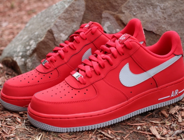Nike Air Force 1 Low – University Red / Strata Grey 1