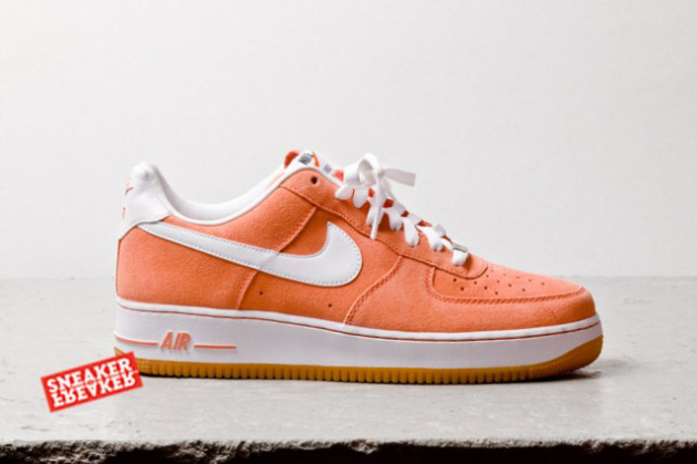 NIKE-AIR-FORCE-1-LOW-SUEDE-SALMON-PROFILE-640x426