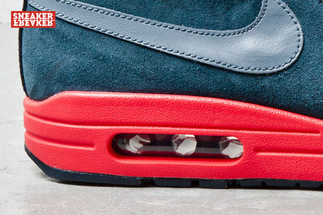 Nike Wardour Max 1-Armory Navy-Fusion Red-3