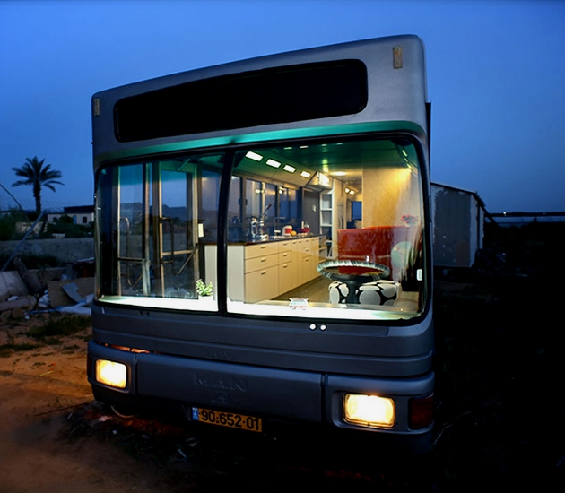 Izraelski autobus przerobiony w luksusowy dom 1