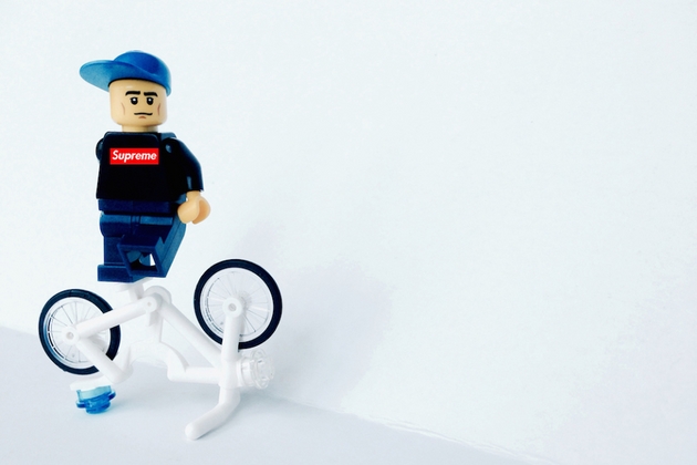 Ludziki Lego w streetwearowych ciuchach-5