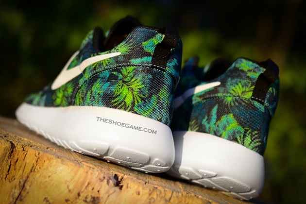 Nike Roshe Run-Poison Green Palm Trees (Holiday 2014)-1