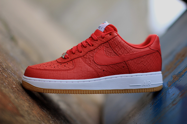 Nike Air Force 1 Low LV8-Red Croc-2