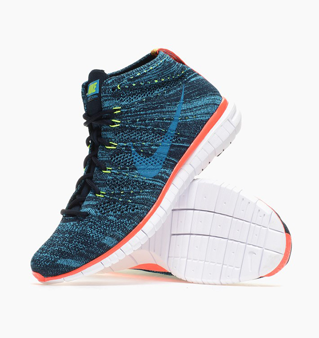 Nike Free Flyknit Chukka-Dark Obsidian-Blue Lagoon-Volt-Bright Cream-4