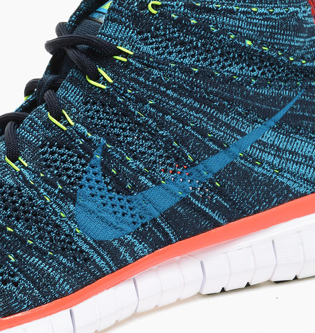 Nike Free Flyknit Chukka-Dark Obsidian-Blue Lagoon-Volt-Bright Cream-5