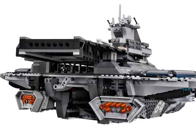 first-look-at-legos-avengers-s-h-i-e-l-d-helicarrier-set-0005
