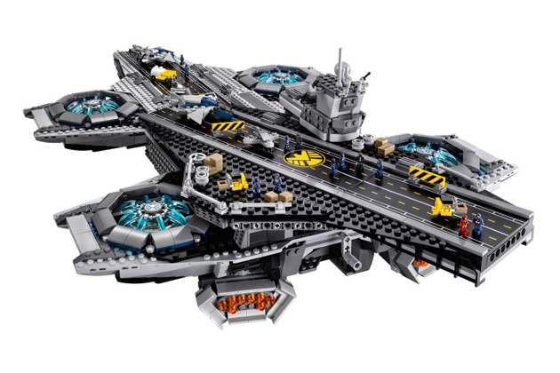 first-look-at-legos-s-h-i-e-l-d-helicarrier-set-1