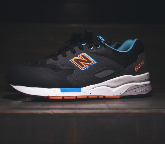 New Balance 1600 Sonic - Black / Blue - Orange