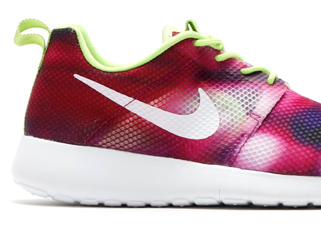 Nike Roshe One Flight Weight GS–Lime-Fucsia Glow-2