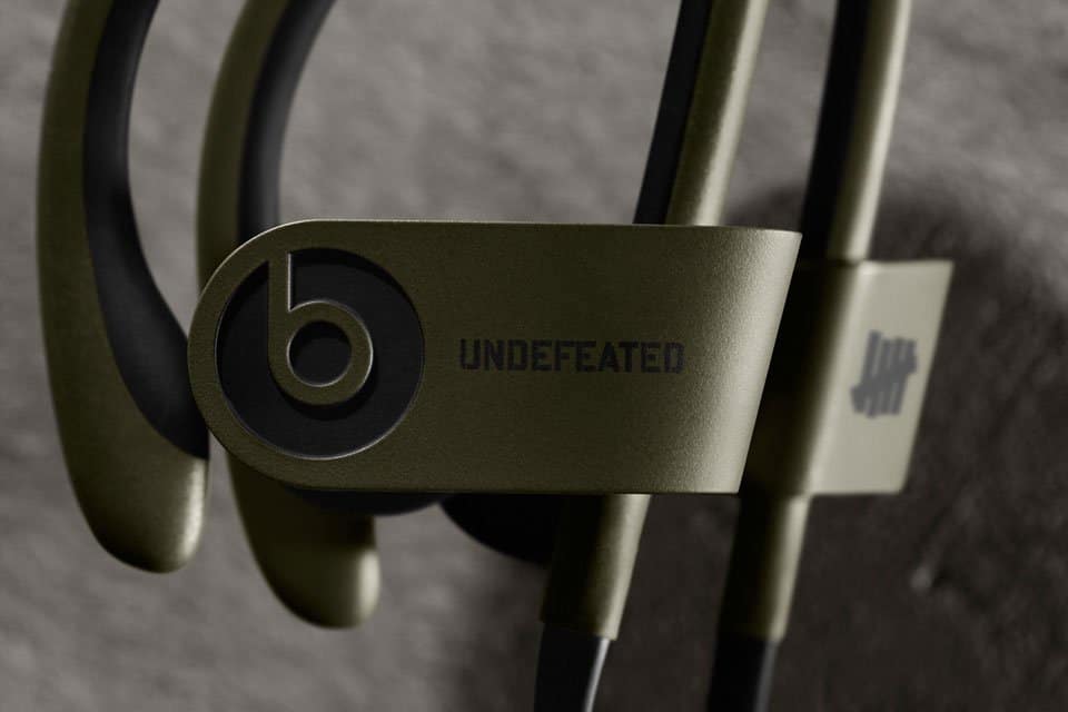 Sluchawki Undefeated x Beats by Dre-Powerbeats2 Wireless-00