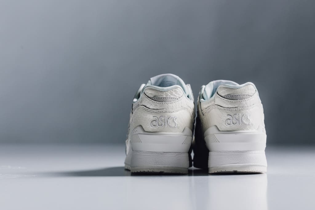 ASICS GEL RESPECTOR MAMBA PACK-WHITE-4