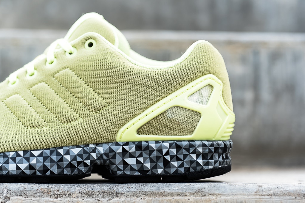 Adidas_ZX_FLux_Frist_Yellow_Sneaker_POlitics_Hypebeast_5_1024x1024