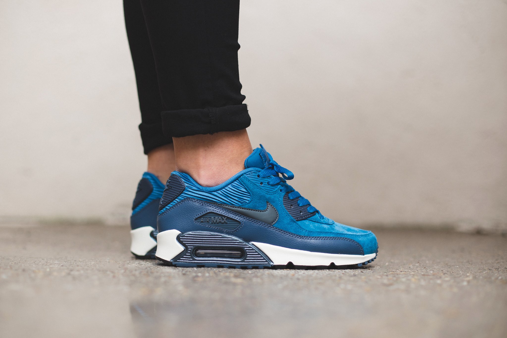 air max 90 navy blue