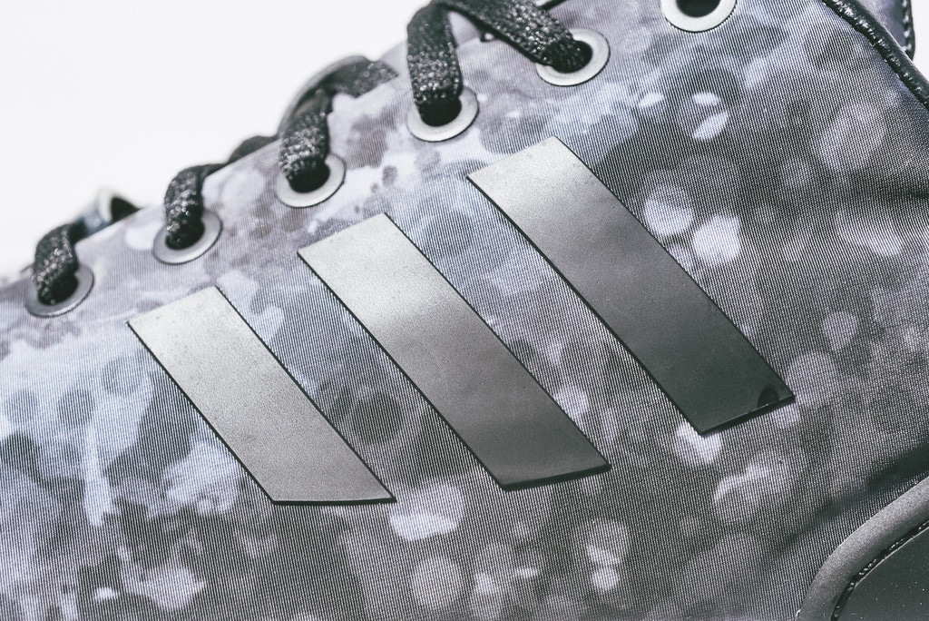 Adifas_White_Mountaineering_Pack_ZX_flux_Sneaker_POlitics_Hypebeast_17_1024x1024