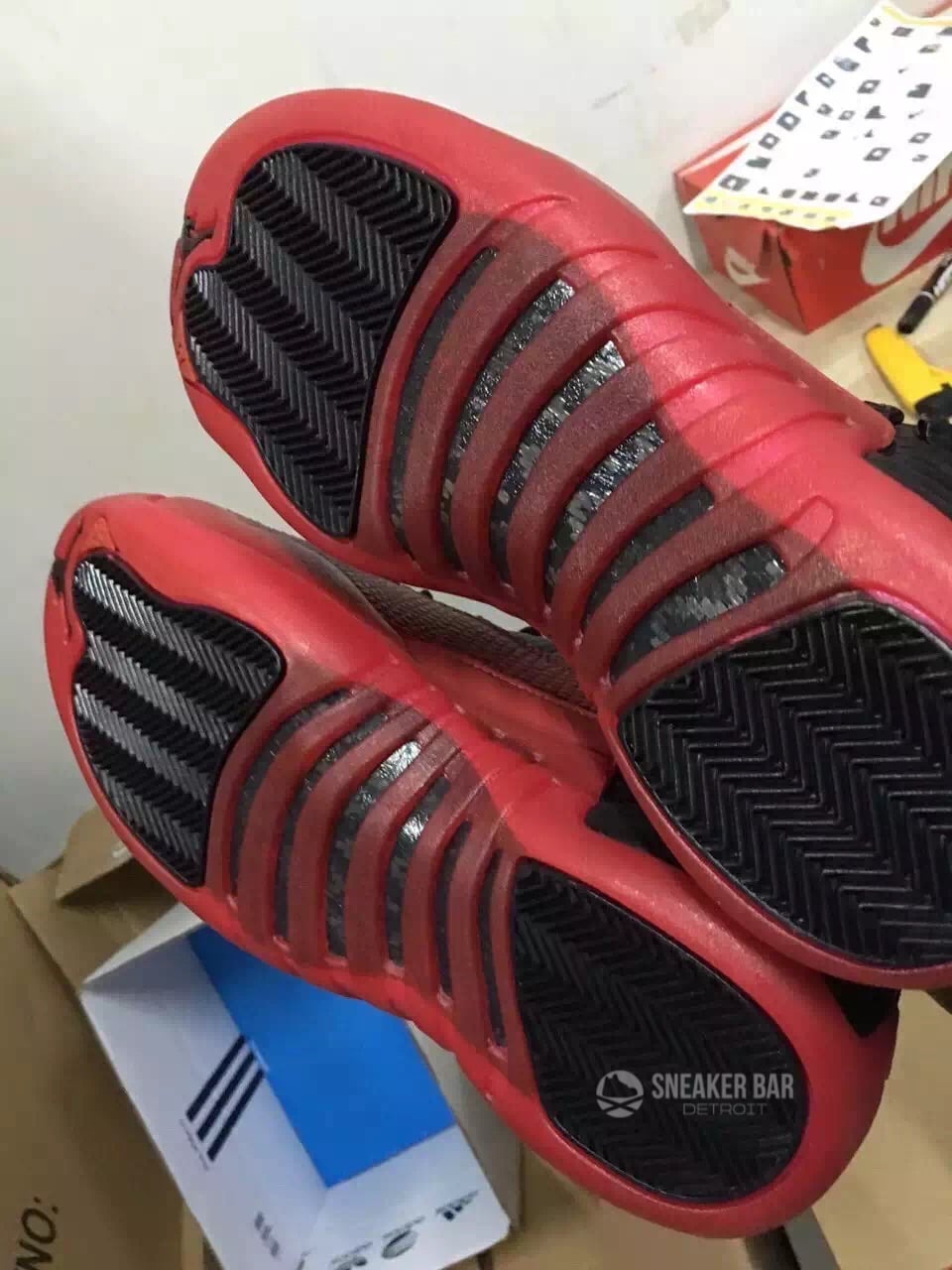 Air Jordan 12 Flu Game (Lato 2016) Zajawka-4