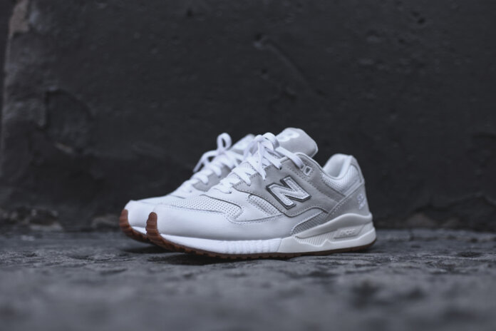 New Balance 530 Premium - White / Grey