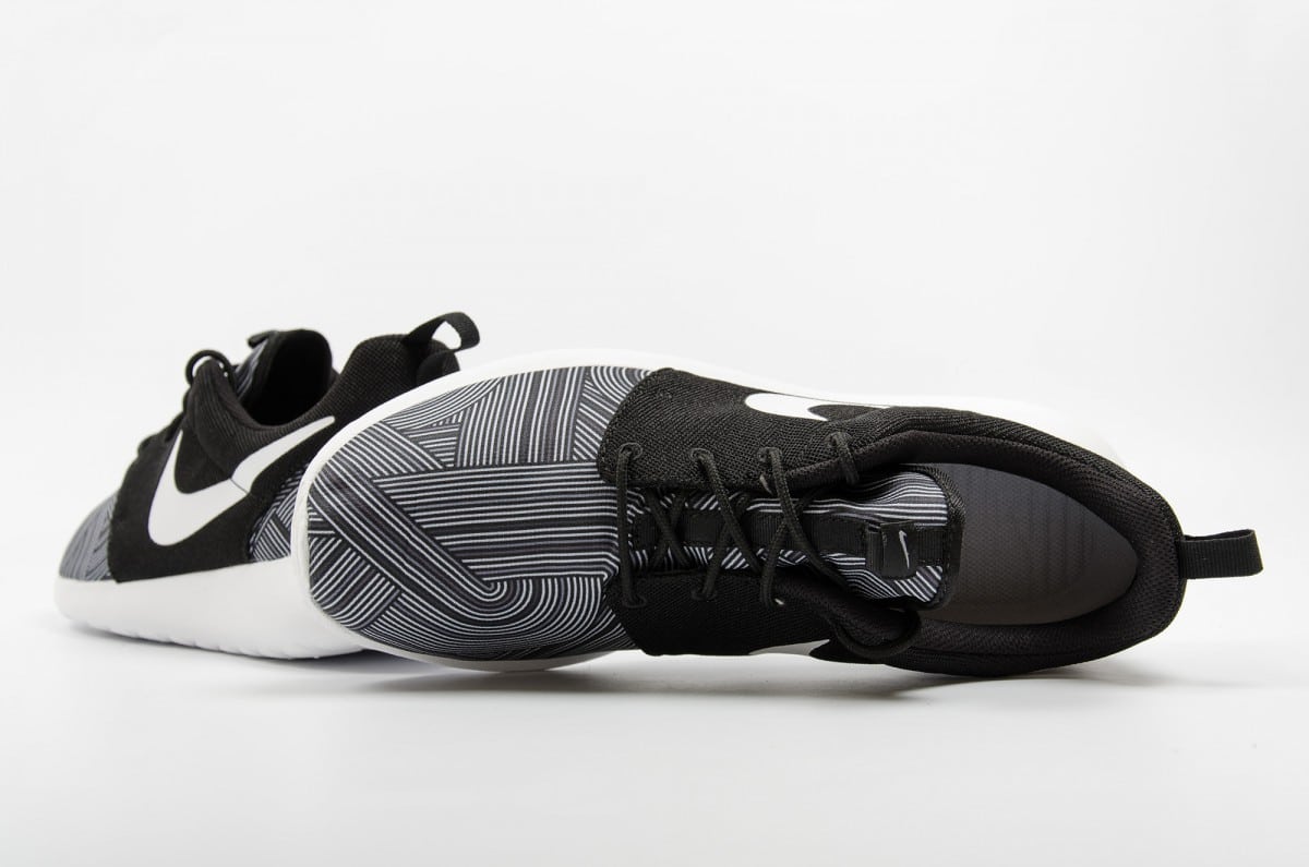 Nike Roshe One Print-Black-Shark-Wolf Grey-White-3