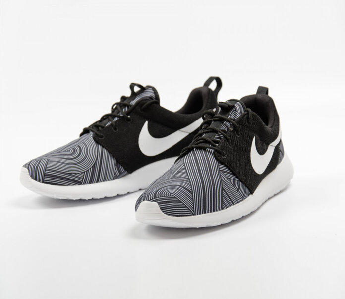 Nike Roshe One Print-Black-Shark-Wolf Grey-White