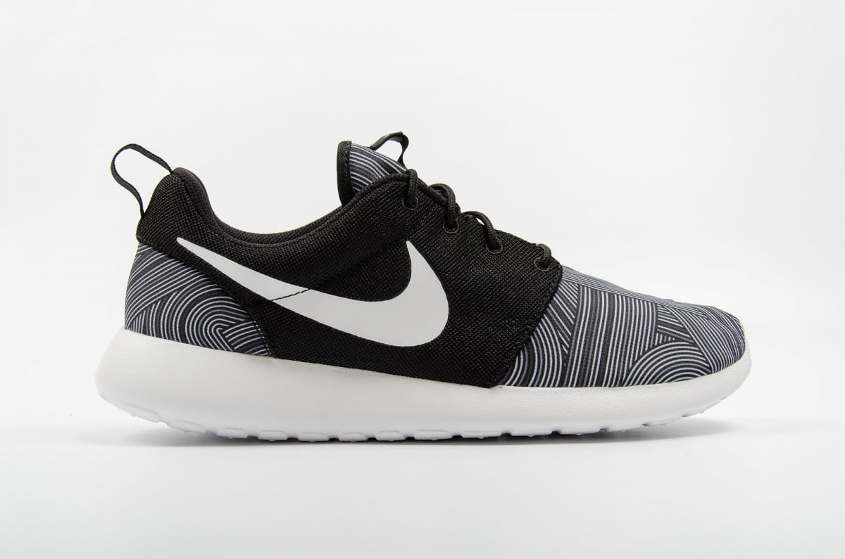 Nike Roshe One Print-Black-Shark-Wolf Grey-White4