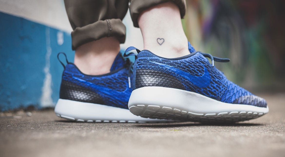 afew-store-sneaker-nike-wmns-roshe-one-flyknit-drk-obsdn-rcrbl-dpryl-bl-pr-313