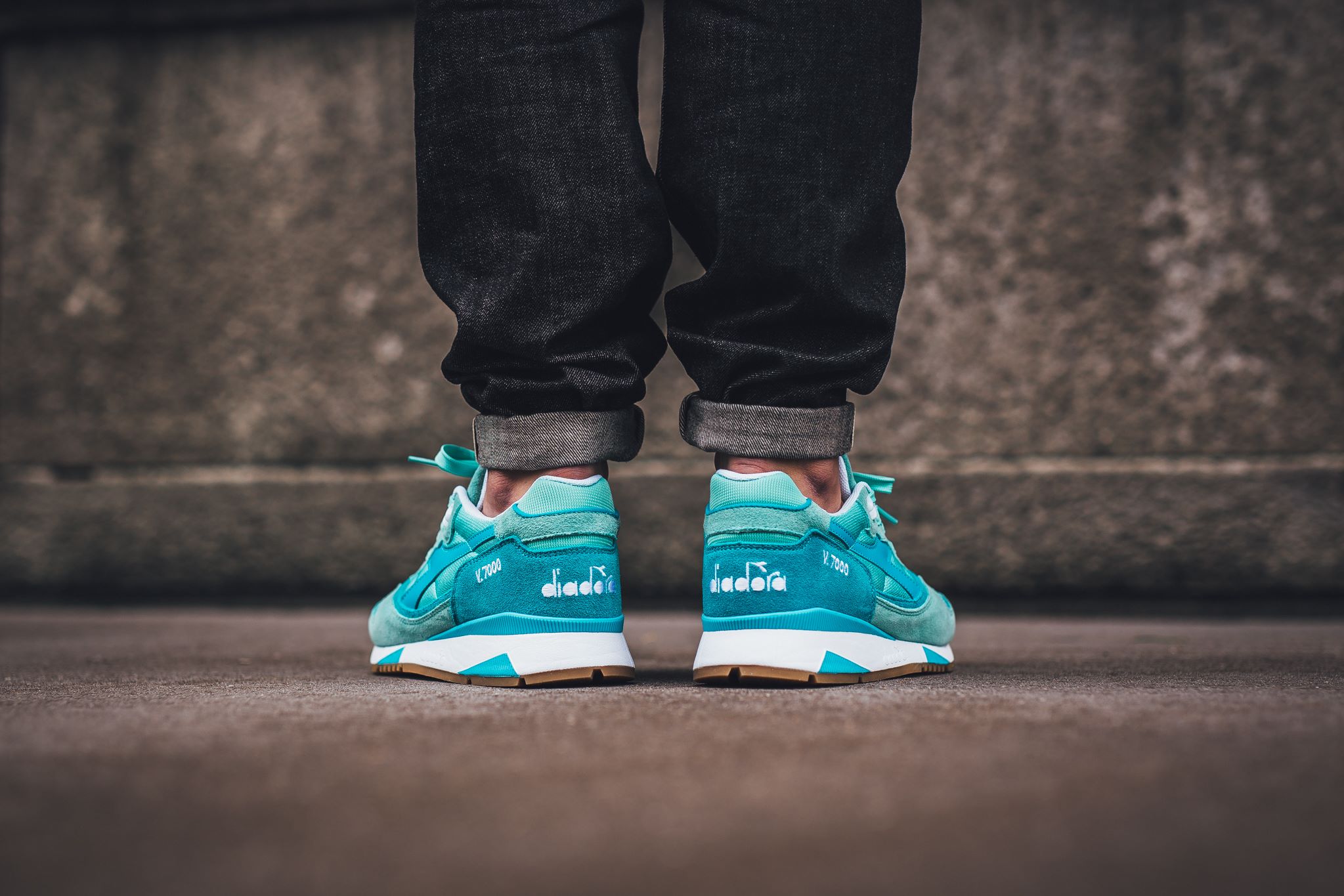 Diadora V7000-Aruba Blue-1