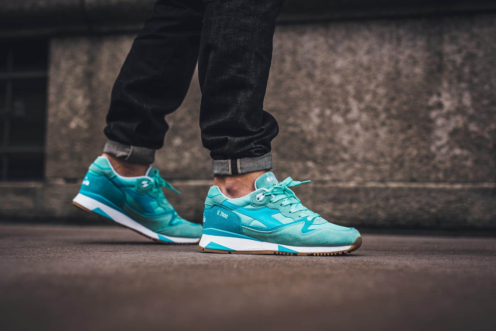 Diadora V7000-Aruba Blue-2