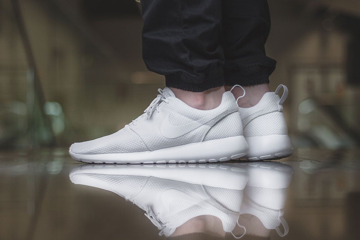 Nike Roshe One-All White