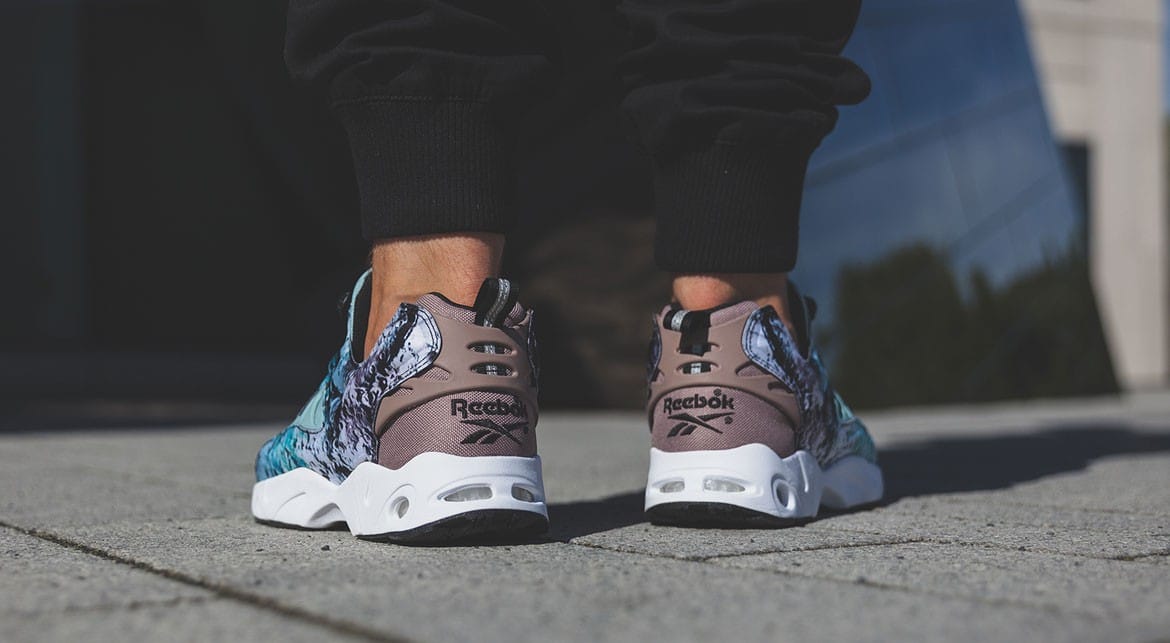 afew-store-sneaker-reebok-instapump-fury-road-blackwinter-sagesandy-taupe-white-312