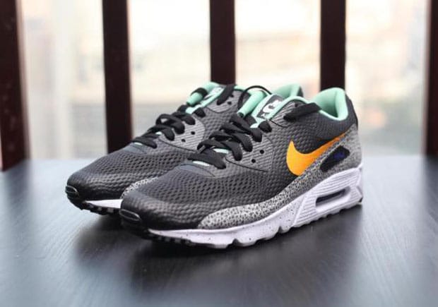 nike-air-max-90-ultra-essential-safari-1