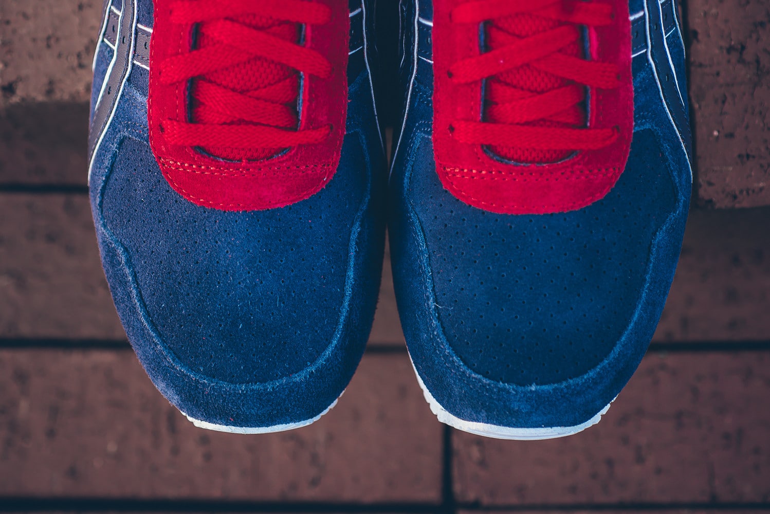 Asics_Gel_Respector_Navy_Red_Snekaer_POlitics_hypebeast_5