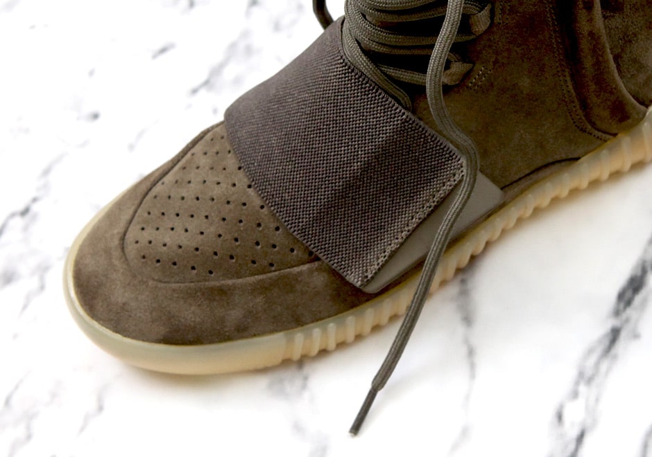 BB1841-adidas-Yeezy-Boost-750-Chocolate-Gum-02