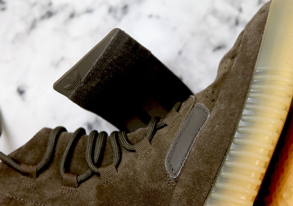 BB1841-adidas-Yeezy-Boost-750-Chocolate-Gum-04