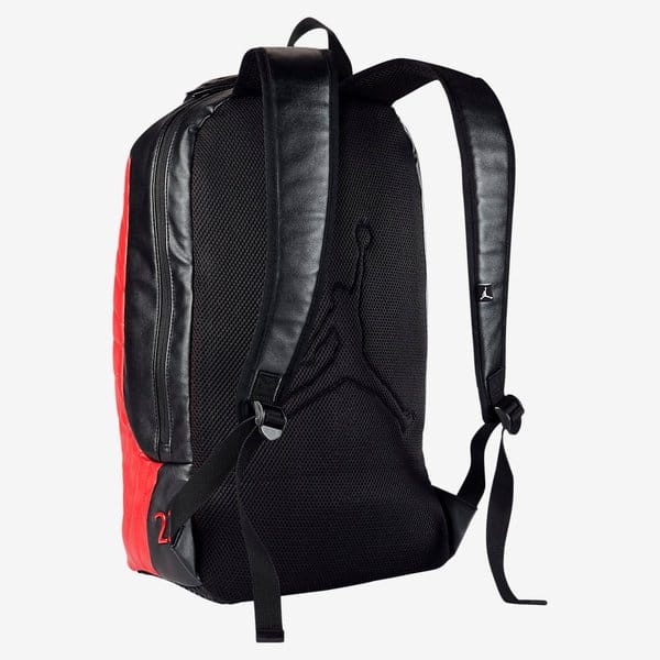 Jordan Brand robi plecaki z butow Air Jordan 12-4