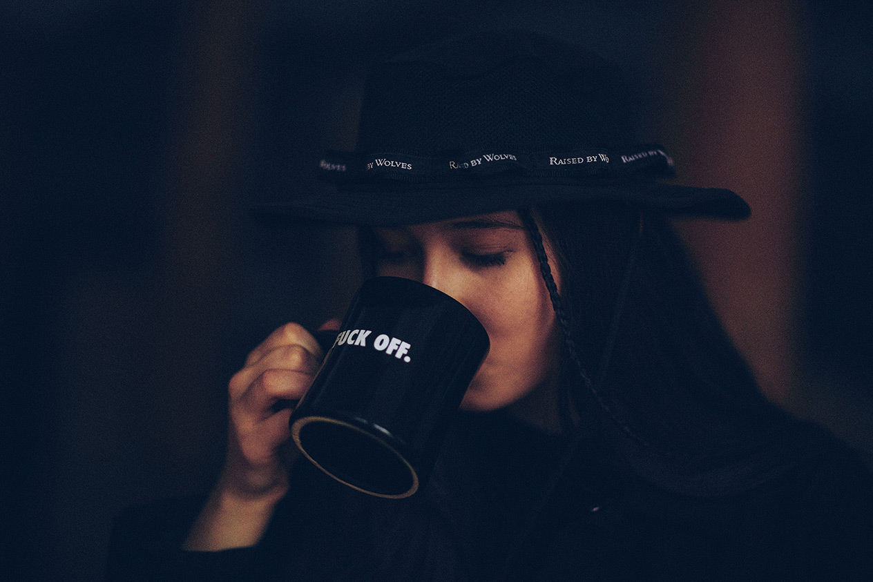 LOOKBOOK RAISED BY WOLVES (WIOSNA-LATO 2016)-5