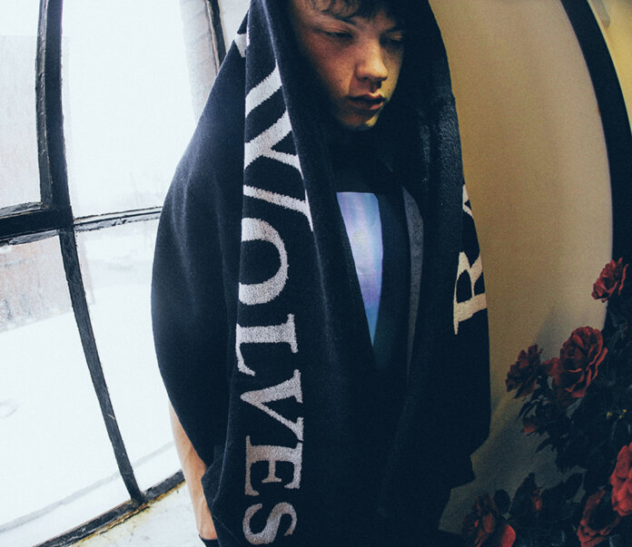 LOOKBOOK RAISED BY WOLVES (WIOSNA-LATO 2016)