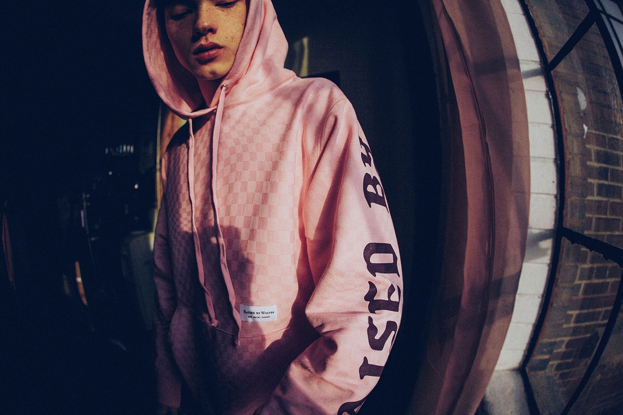 LOOKBOOK RAISED BY WOLVES (WIOSNA-LATO 2016)-8