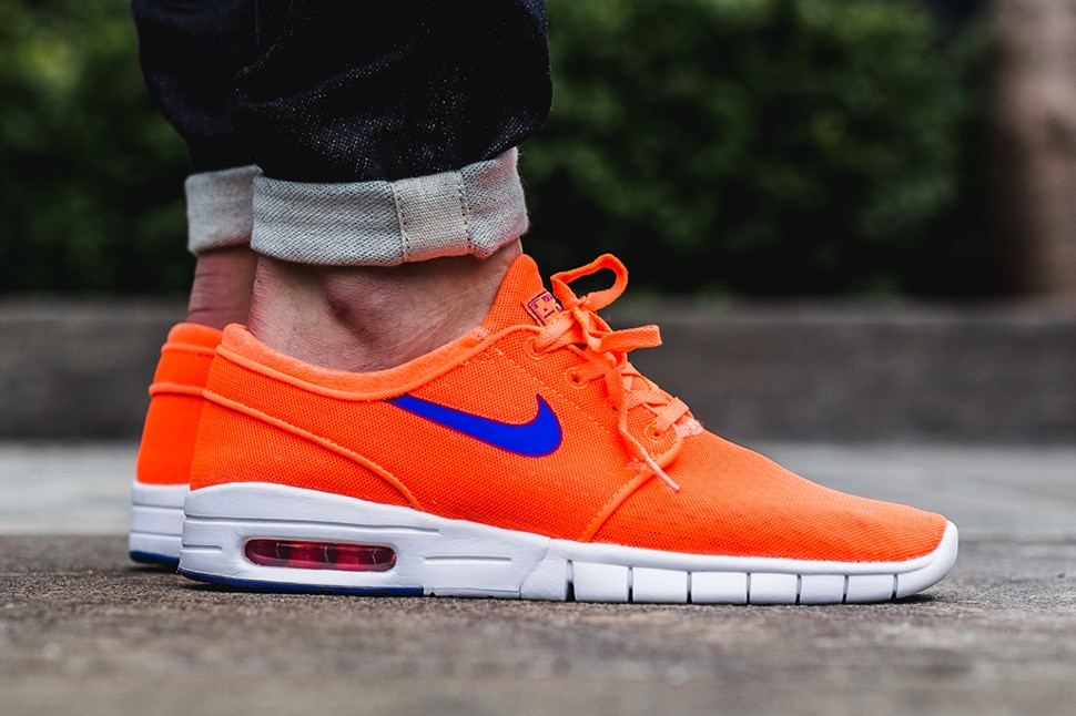 Nike SB Janoski Max-Total Crimson-Racer Blue-White-1