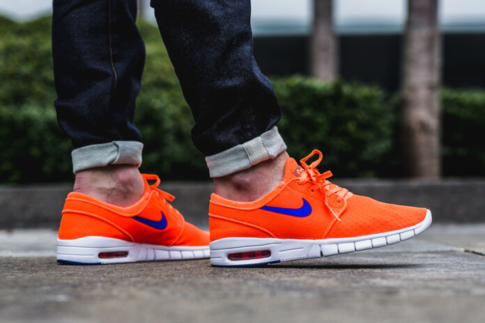 Nike SB Janoski Max-Total Crimson-Racer Blue-White
