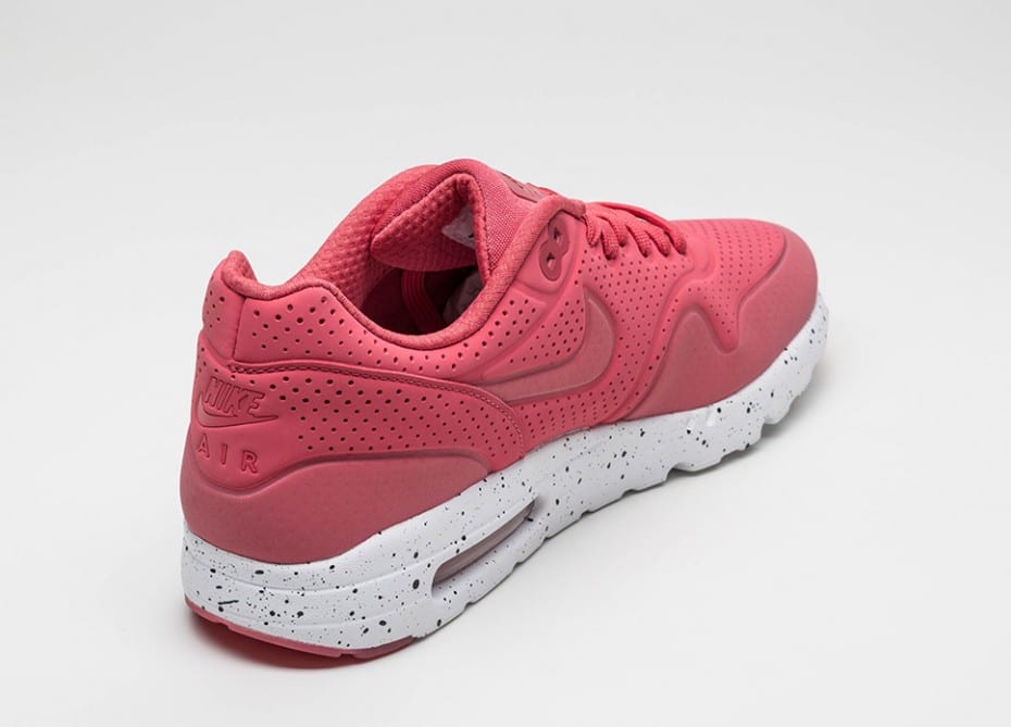 nike-air-max-1-ultra-moire---red-white-3