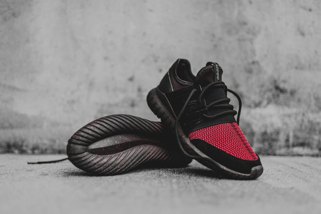 ADIDAS TUBULAR RADIAL-BLACK-BURGUNDY-7