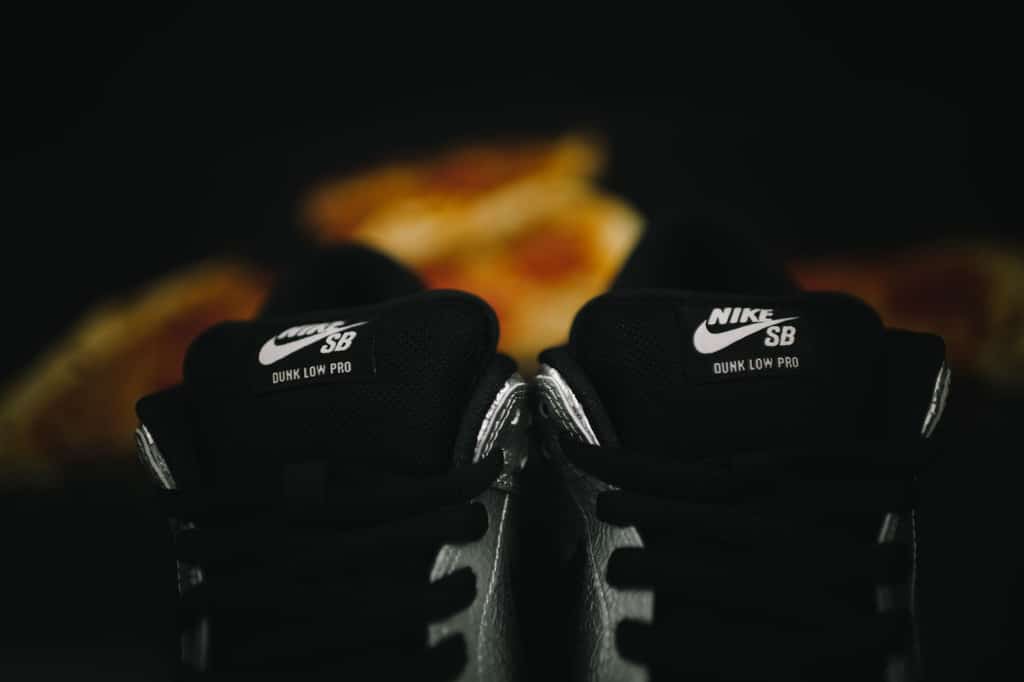 Nike_DunkLowPremiumSB_metallicsilverBlkWhite_10_1024x1024