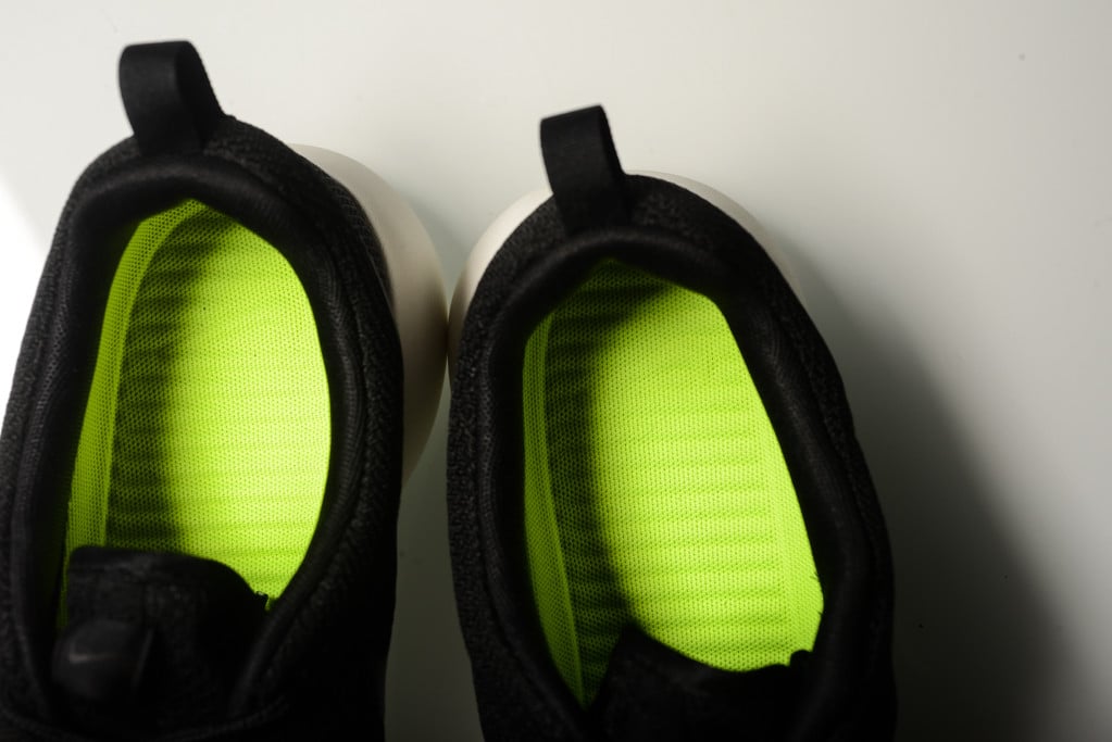 Nike_Roshe_One_Black_Sail_511881_010_Sneaker_politics-2240