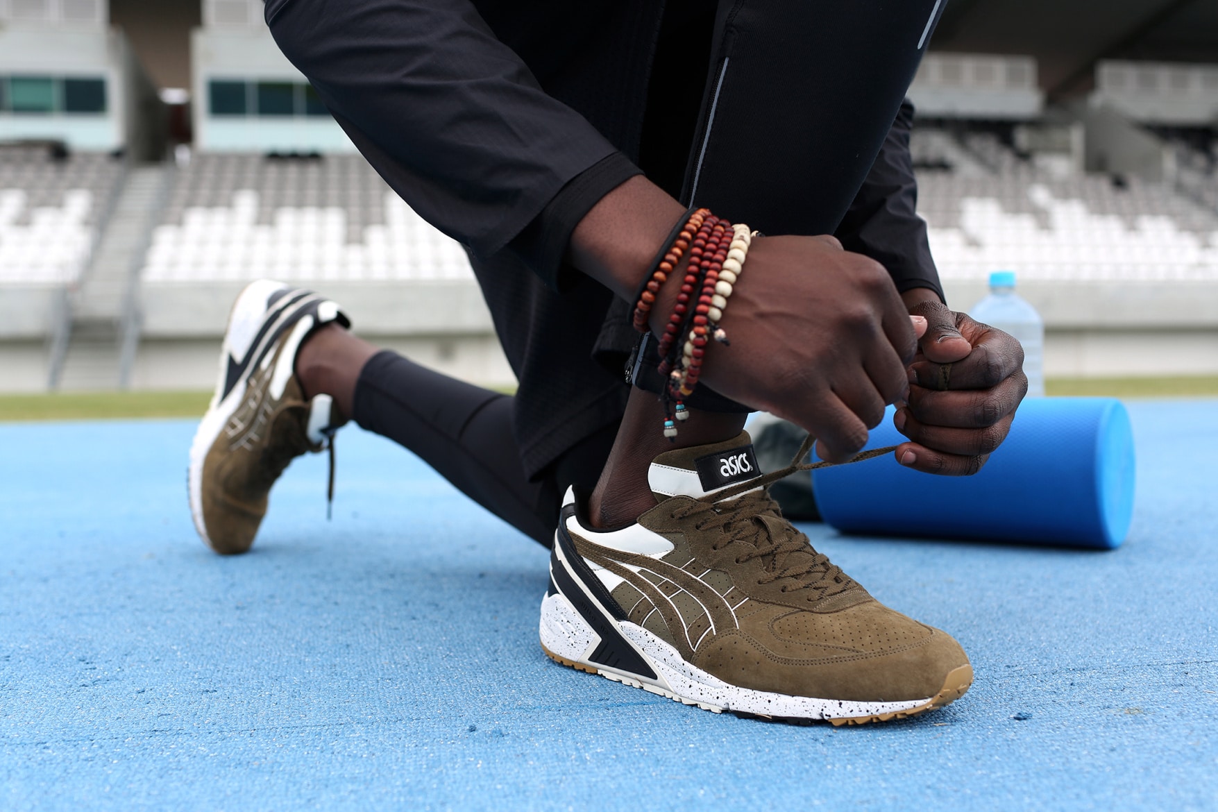 MONKEY TIME X ASICS GEL SIGHT-OLIVE CROWN-2