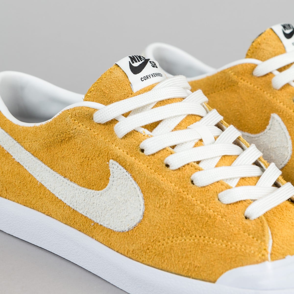 Nike SB Zoom All Court CK-University Gold-Summit White-Black-5